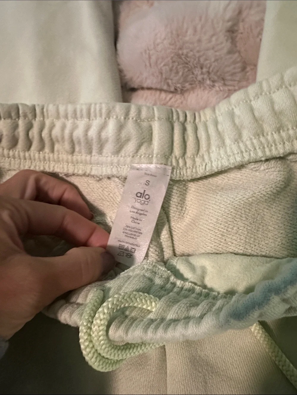 Alo Yoga Womens Mint Cream Cozy Sweatpants - Soft Drawstring Bottoms